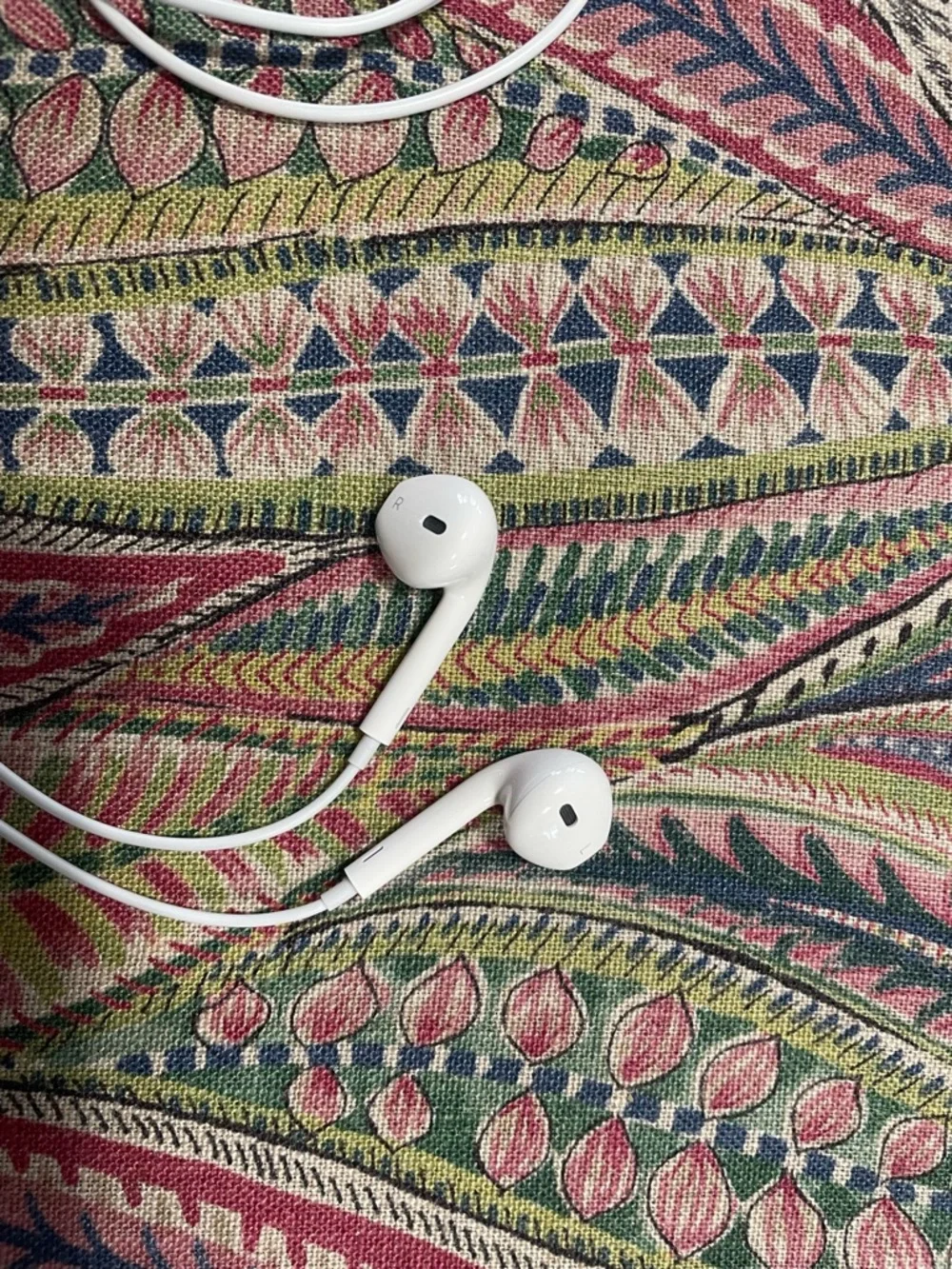 Apple White Lightning EarPods with Remote and Mic